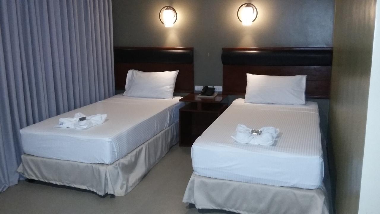 Win Hotel & Casino Talisay  Luaran gambar